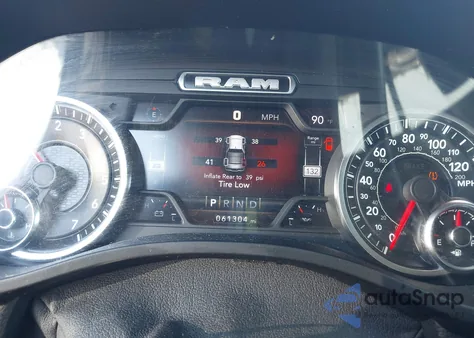 2022 Ram 1500 Laramie 4X4 5'7 Box z USA, uszkodzony, nr VIN 1C6SRFJT1NN208156